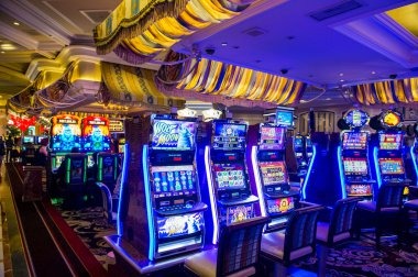 newtoto platform featuring sportsbook, live tables, and slots